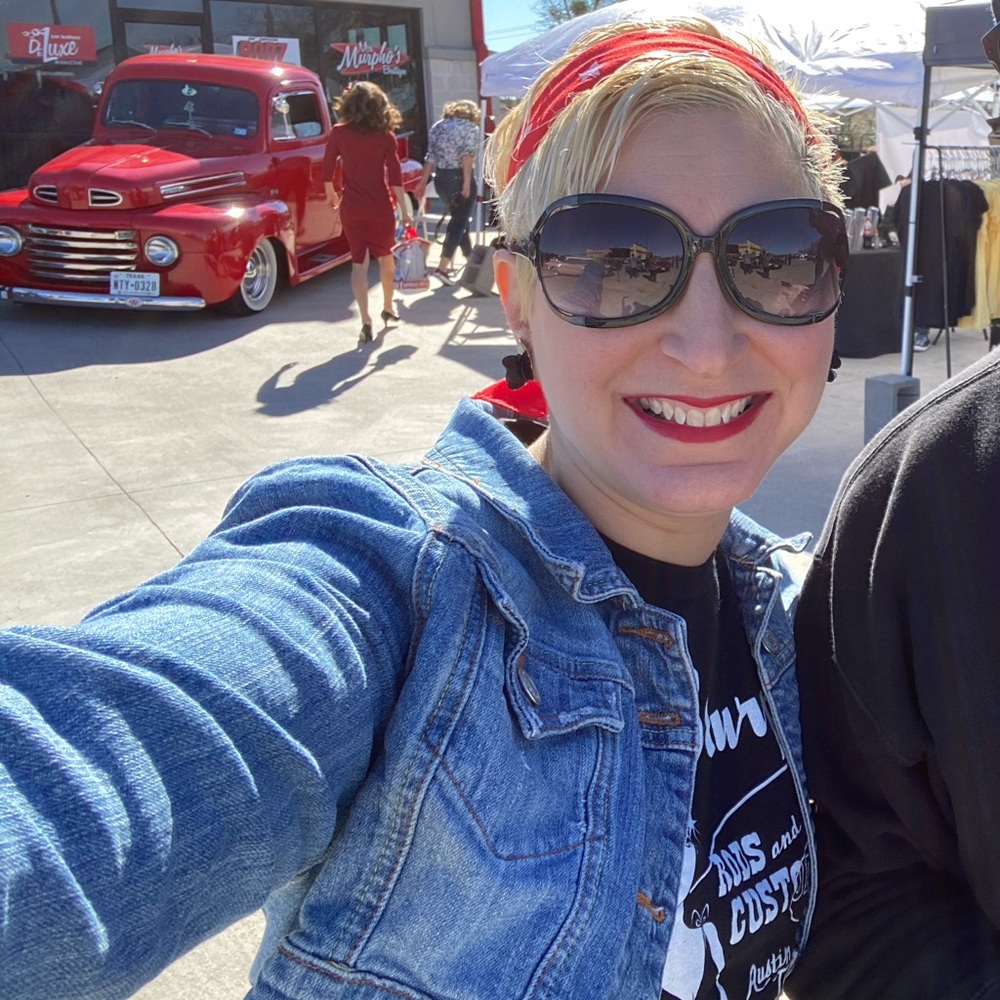 Meet your Posher, Lenore